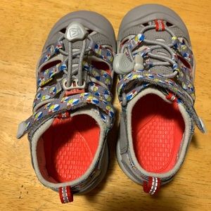 Brand new Keen’s children’s shoes-beach ball print